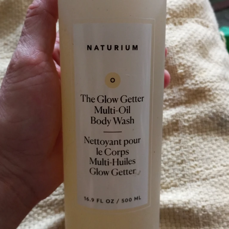 NATURIUM The Glow Getter Multi-Oil Body Wash 16.9 oz🌱 - photo 2