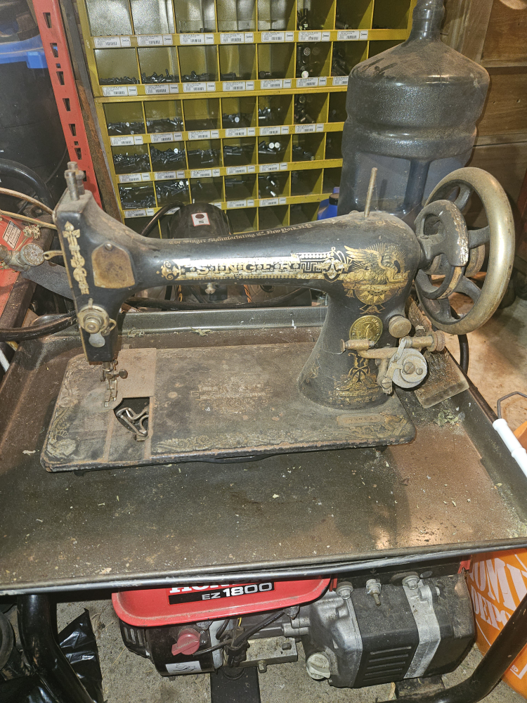 Vintage Singer Sewing Machine