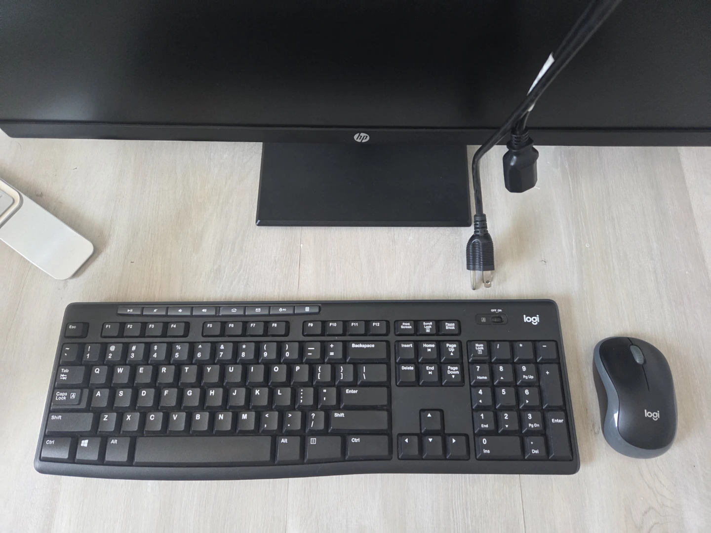 Monitor, keyboard, mouse, and laptop holder - photo 2