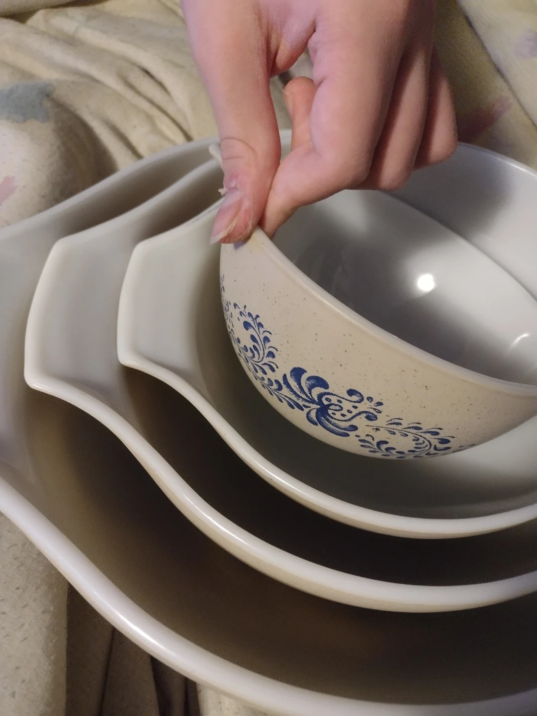 Pyrex Mixing Bowls set of 4 - photo 2