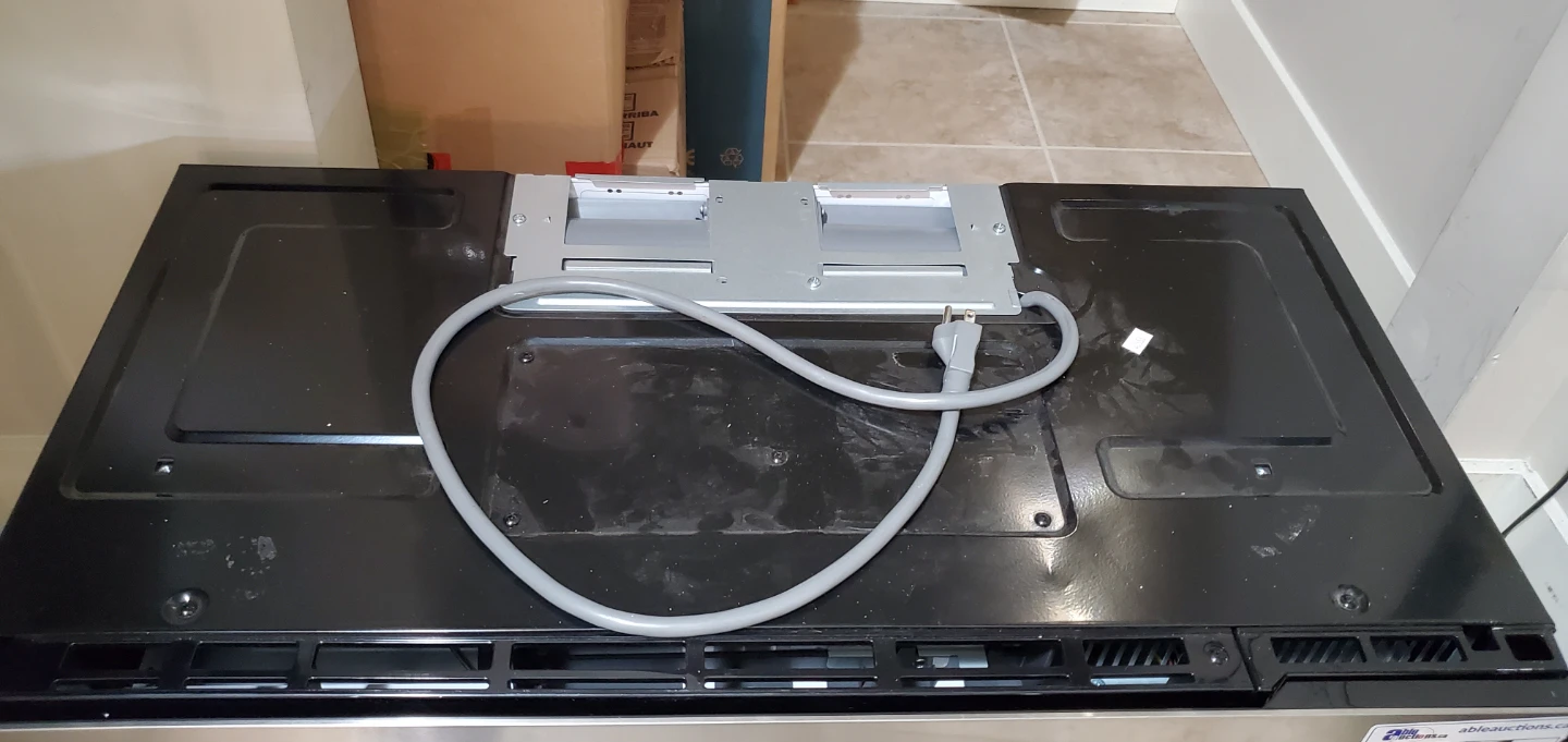 Panasonic Over-the-Range Microwave Oven - photo 2