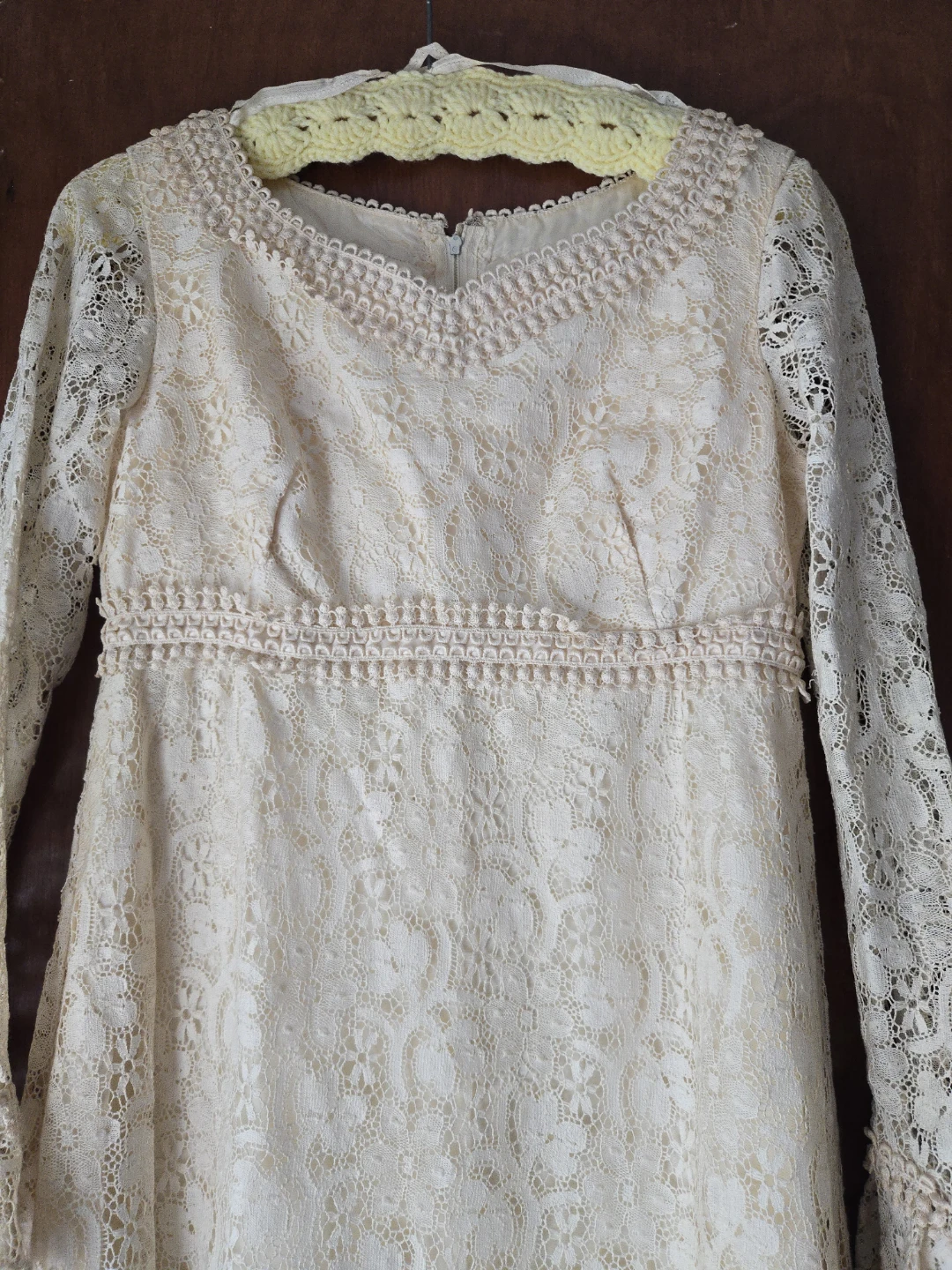 Vintage Cream Lace Maxi Dress - photo 3