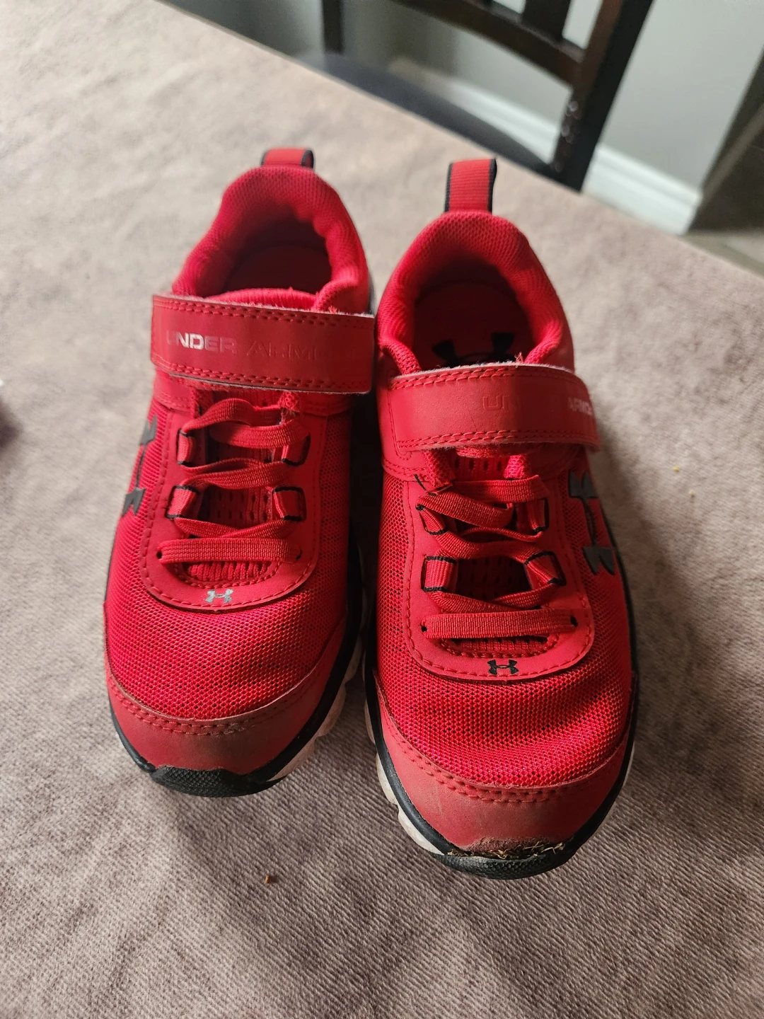 Under Armour Red Running Shoes size 12 kids - photo 5