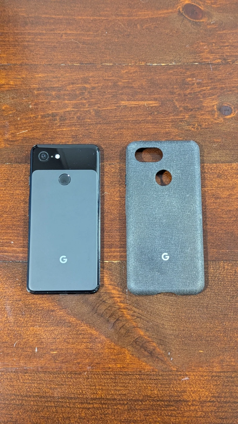 Google Pixel 3 Smartphone + Fabric Case