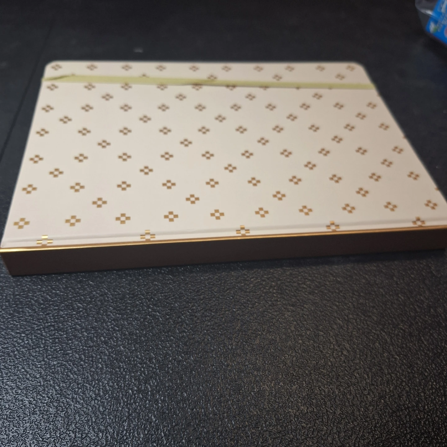 Cream and Gold Patterned Notebook with Elastic Closure - photo 2