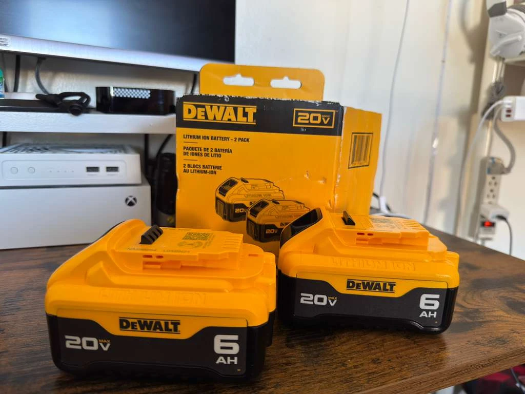 DeWalt 20V MAX 6.0 Ah Lithium Ion Battery Pack - photo 4