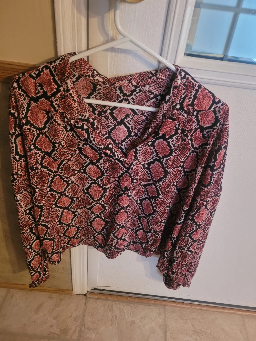 Joe fresh M-L CROP sheer blouse