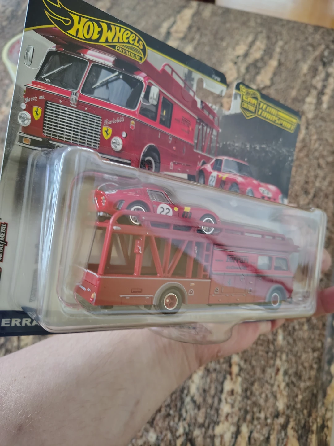 Hot Wheels Team Transport Ferrari 250 GTO - photo 2