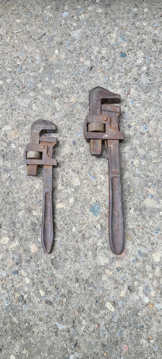 2 Antique Pipe Wrenches Made in U.S.A. $12 for set! - photo 2