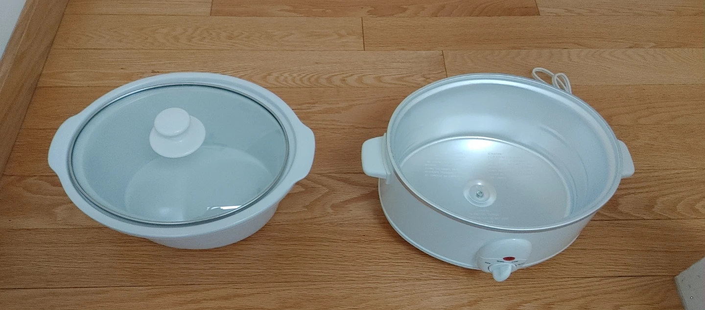White Slow Cooker with Glass Lid - photo 2