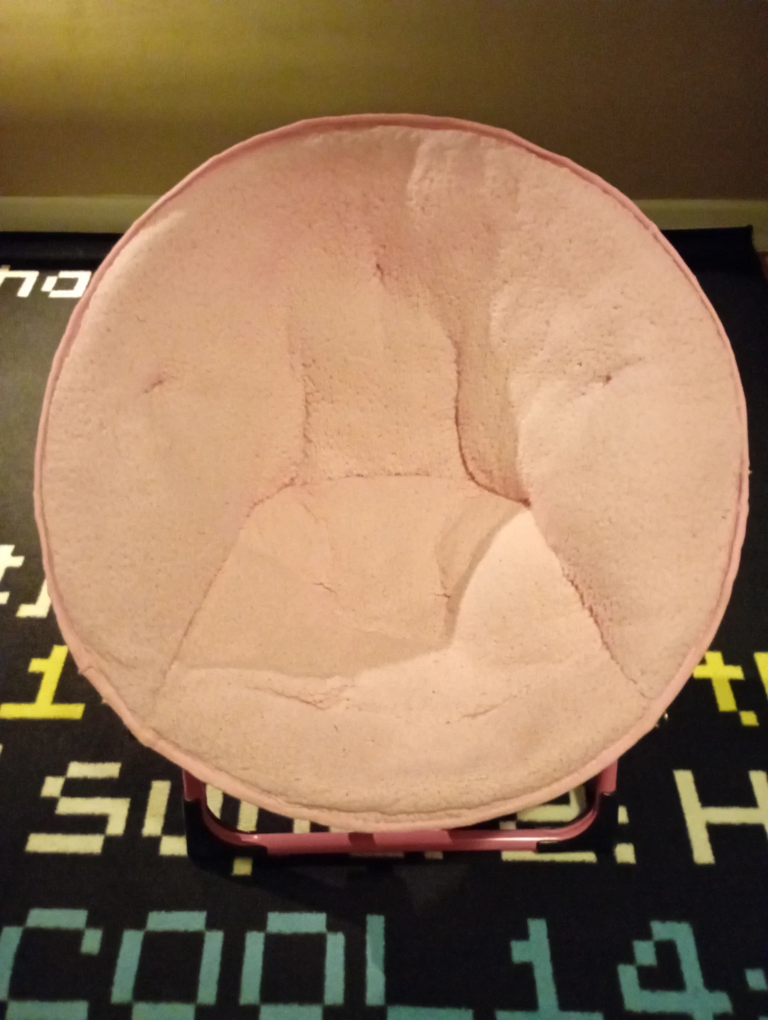 Pink saucer chair