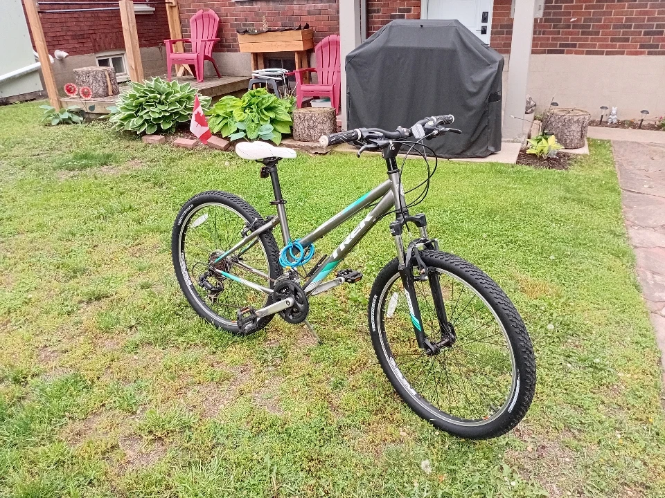 Trek 820 Mountain Bike - photo 2