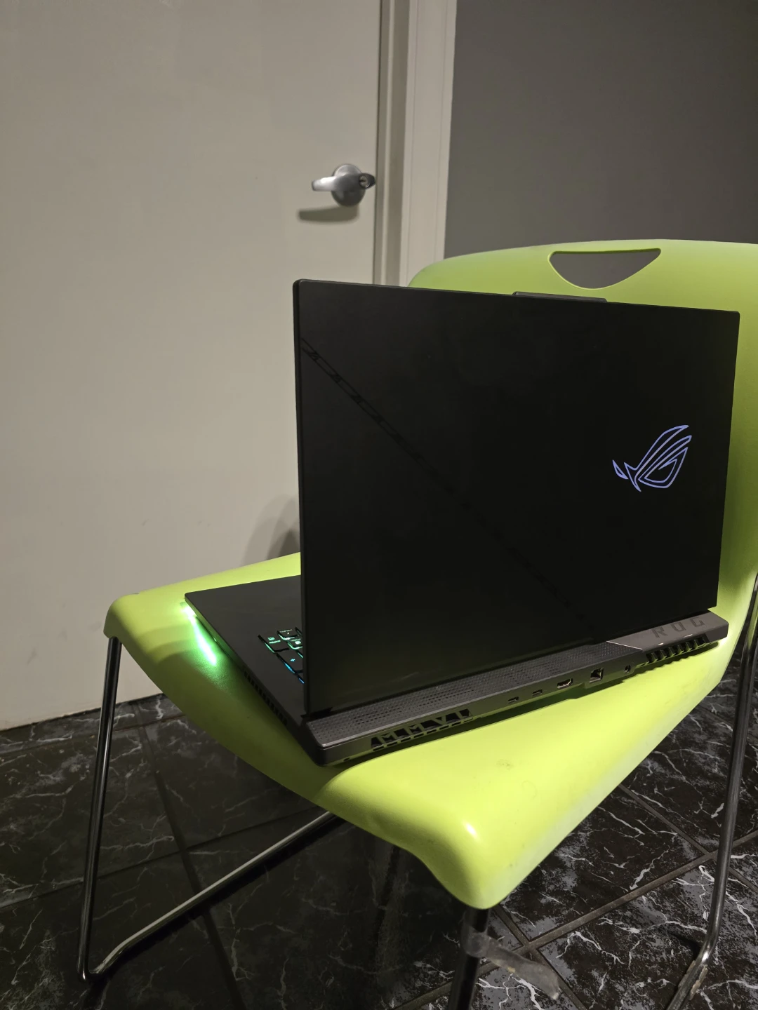 ASUS ROG Strix Scar 17 G733PZ-XS97 - photo 4