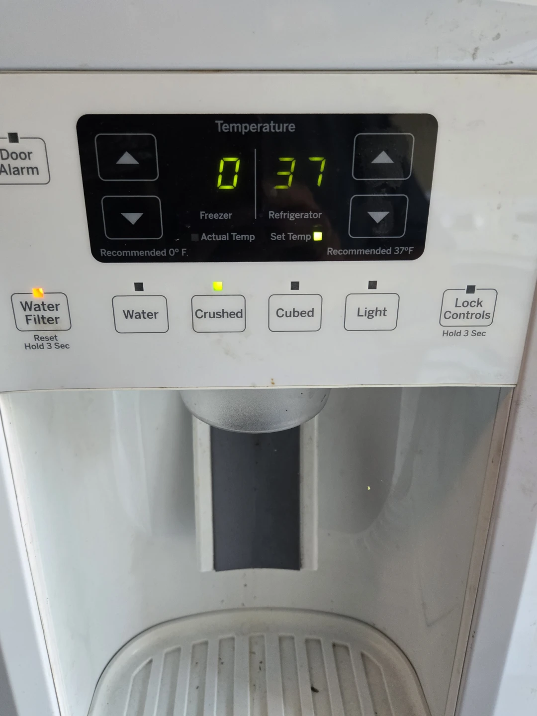 GE Electric Stove and Refrigerator Set - photo 3