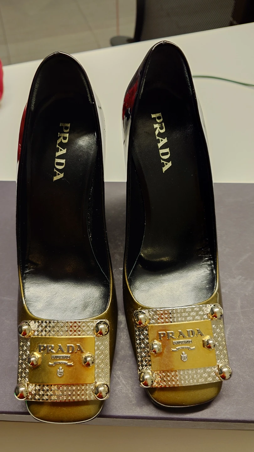 NEW!!! Prada Women's Embellished Heel Pumps