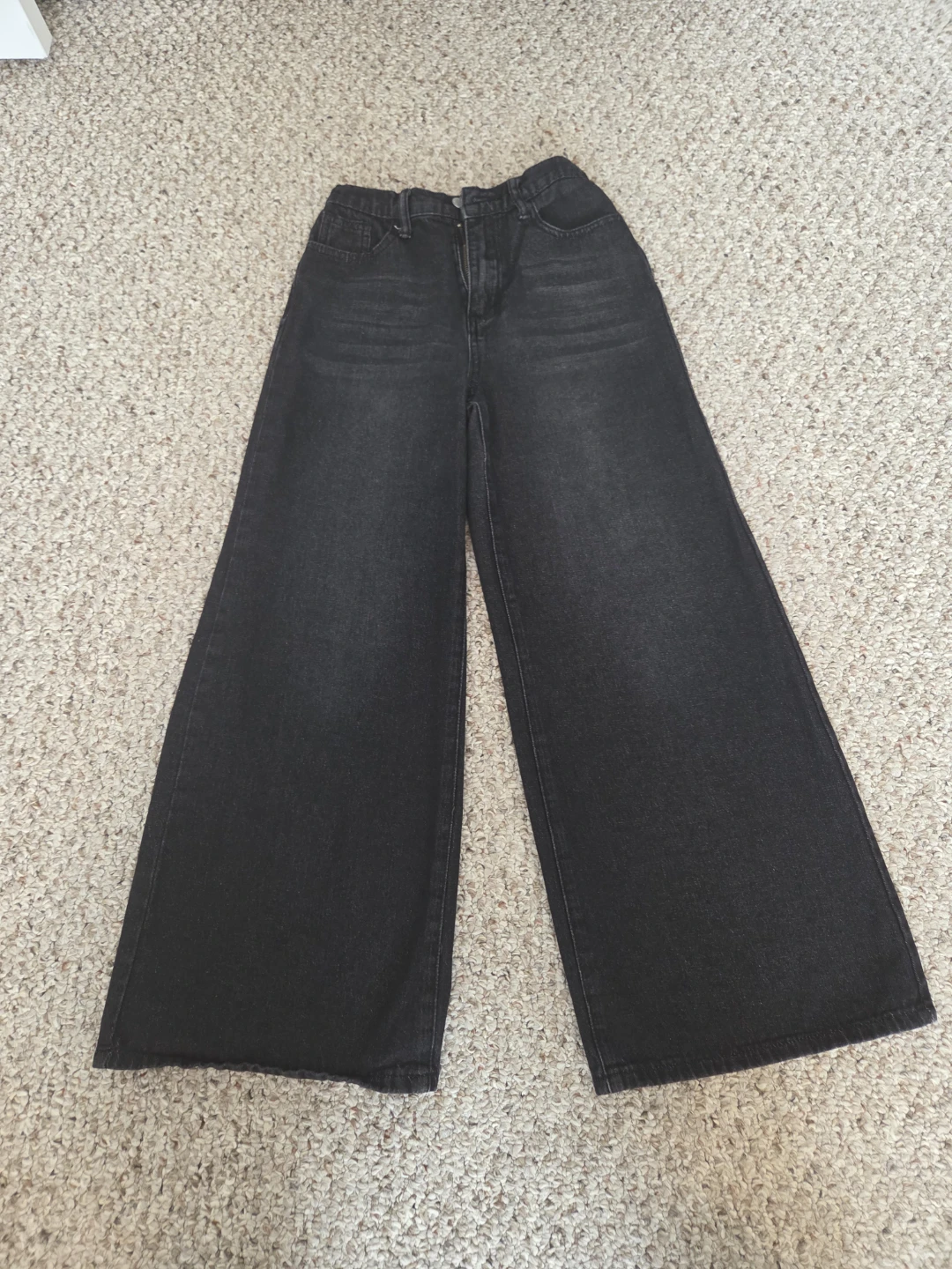 Black baggy jeans