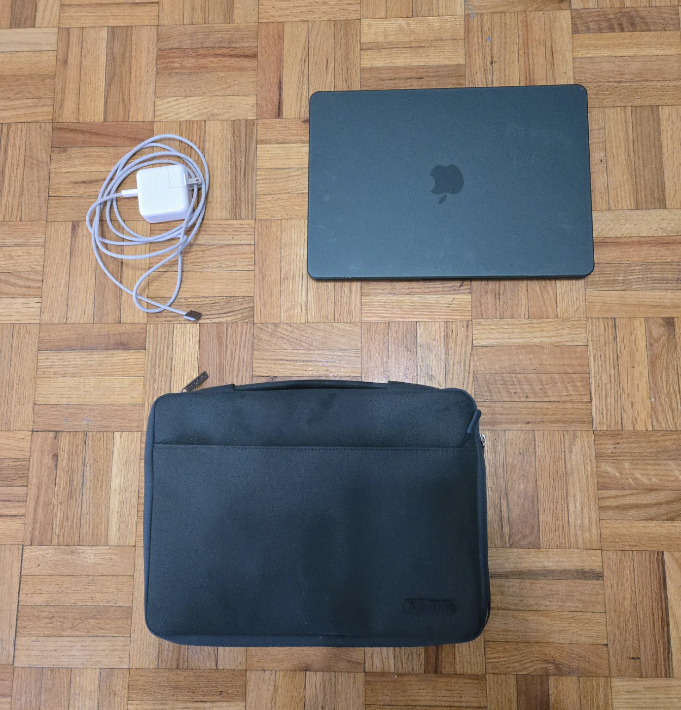 MacBook Air M2 for sale!! (2022)