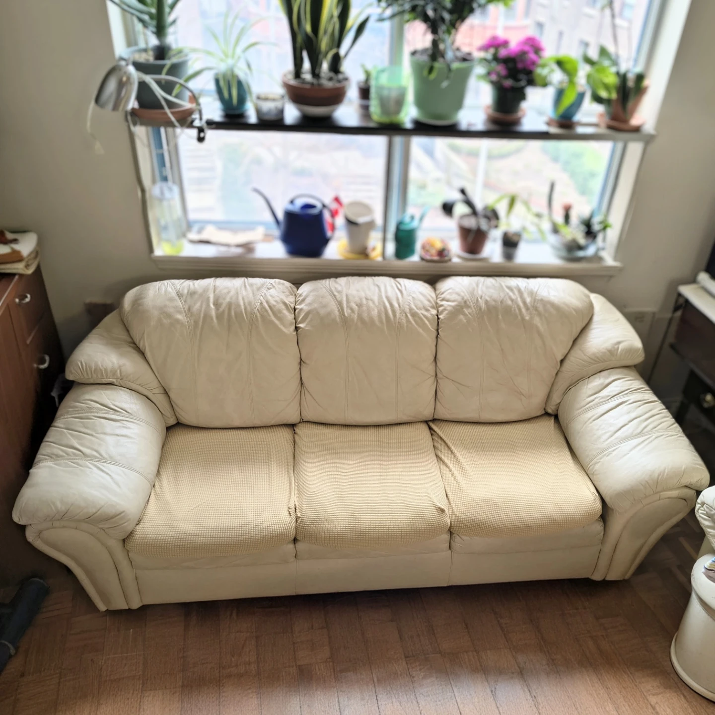 Light Beige 3-Seater Leather Sofa