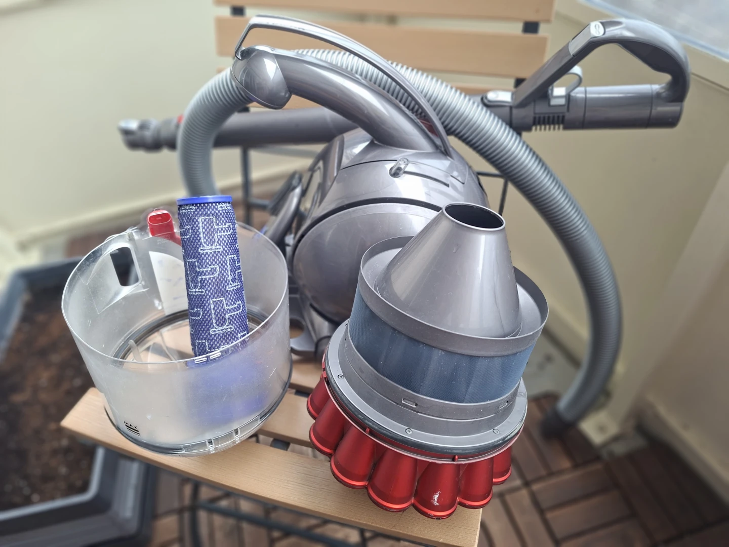 Dyson Ball DC37 Canister Vacuum Cleaner - photo 2
