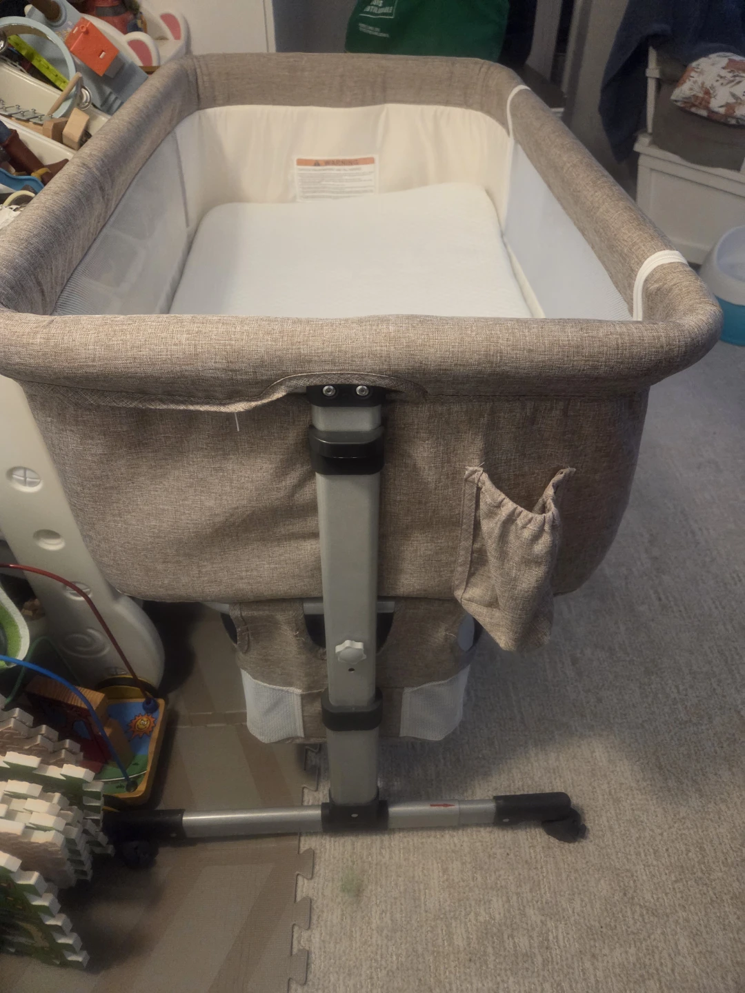 Portable Bassinet/Co-Sleeper - photo 5