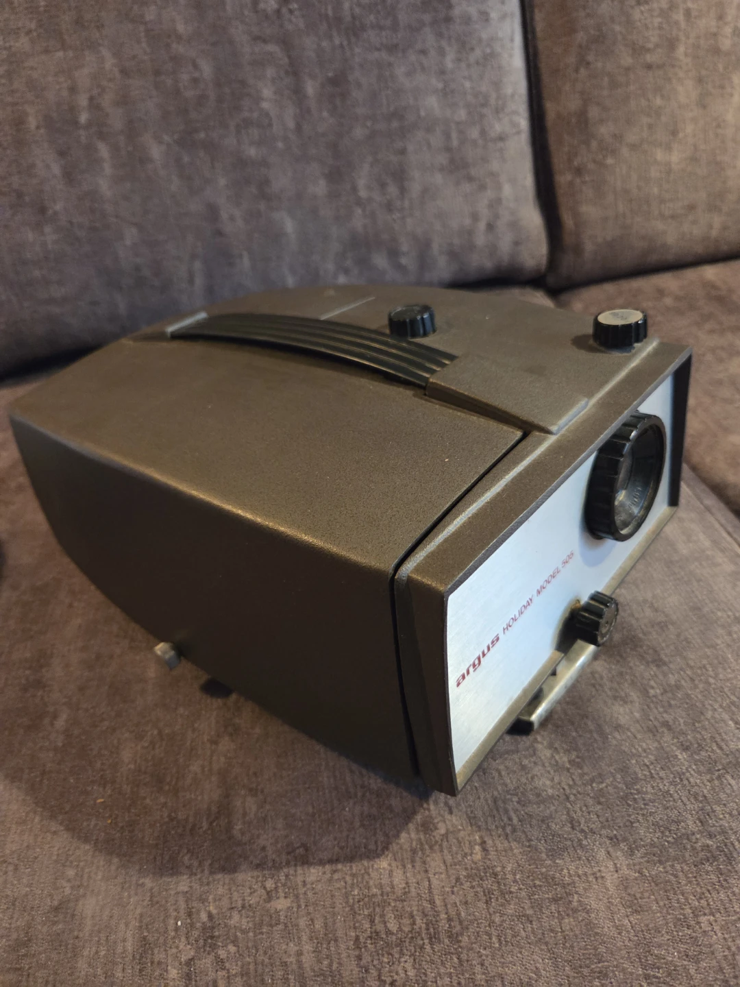 Argus Holiday Model 505 Slide Projector - photo 4