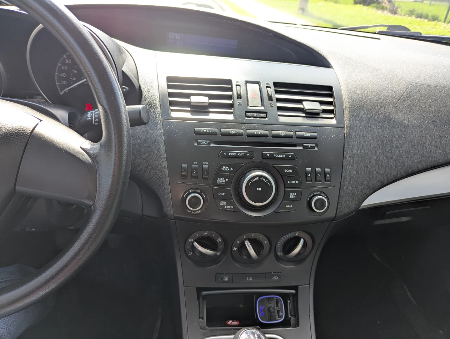 Mazda 3 Manual 2012 as is - photo 5