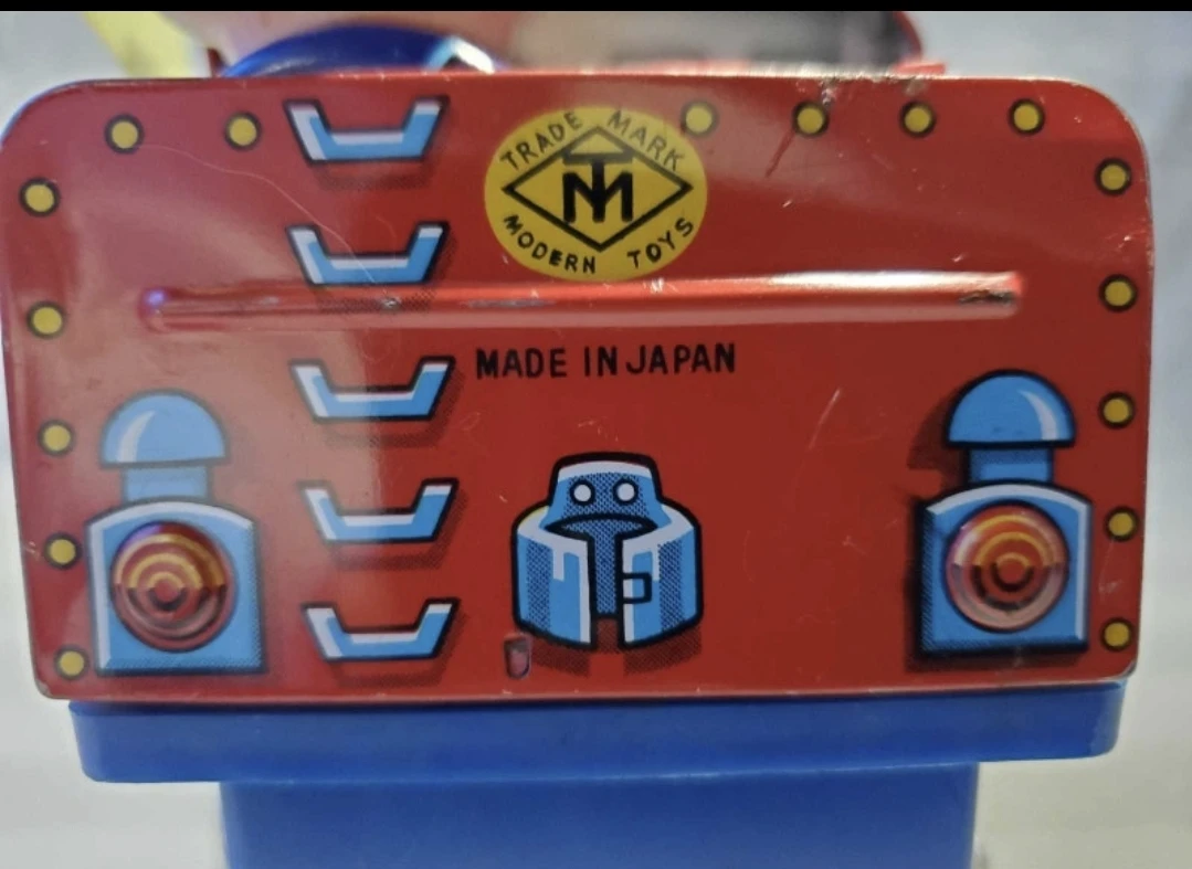 Vintage Tin train by trade mark Modern toys japan - photo 4