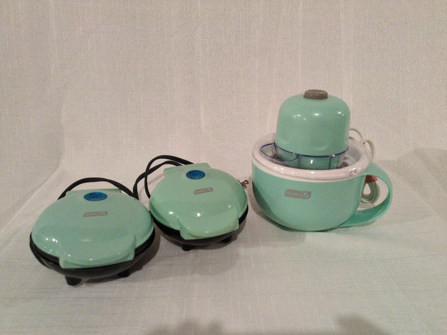 Dash Mini Waffle, pancake or egg & Ice Cream Maker Set - Aqua