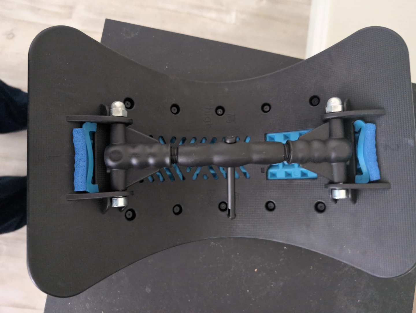 Adjustable Back Stretcher - photo 2