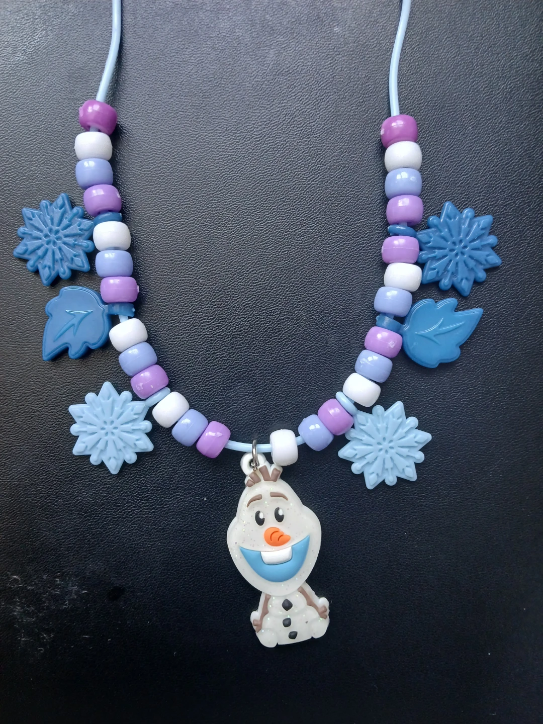 Disney Frozen Olaf Beaded Necklace - photo 3