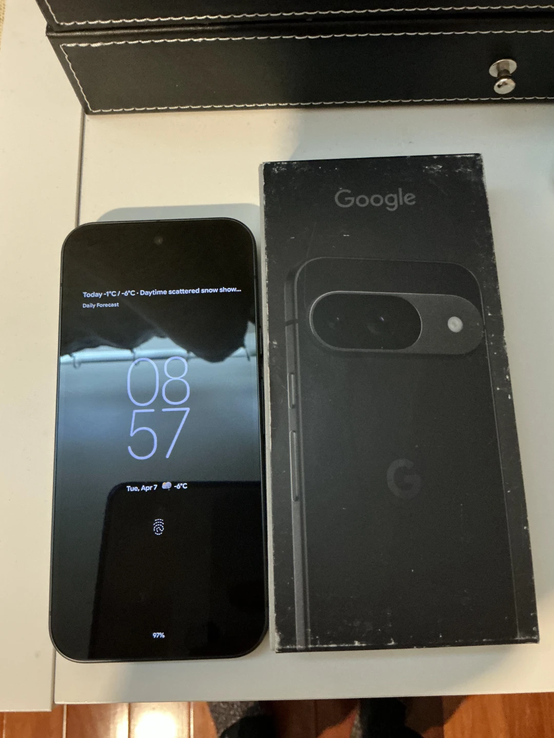 Google Pixel 9 W/ Pixel Buds Pro - photo 2