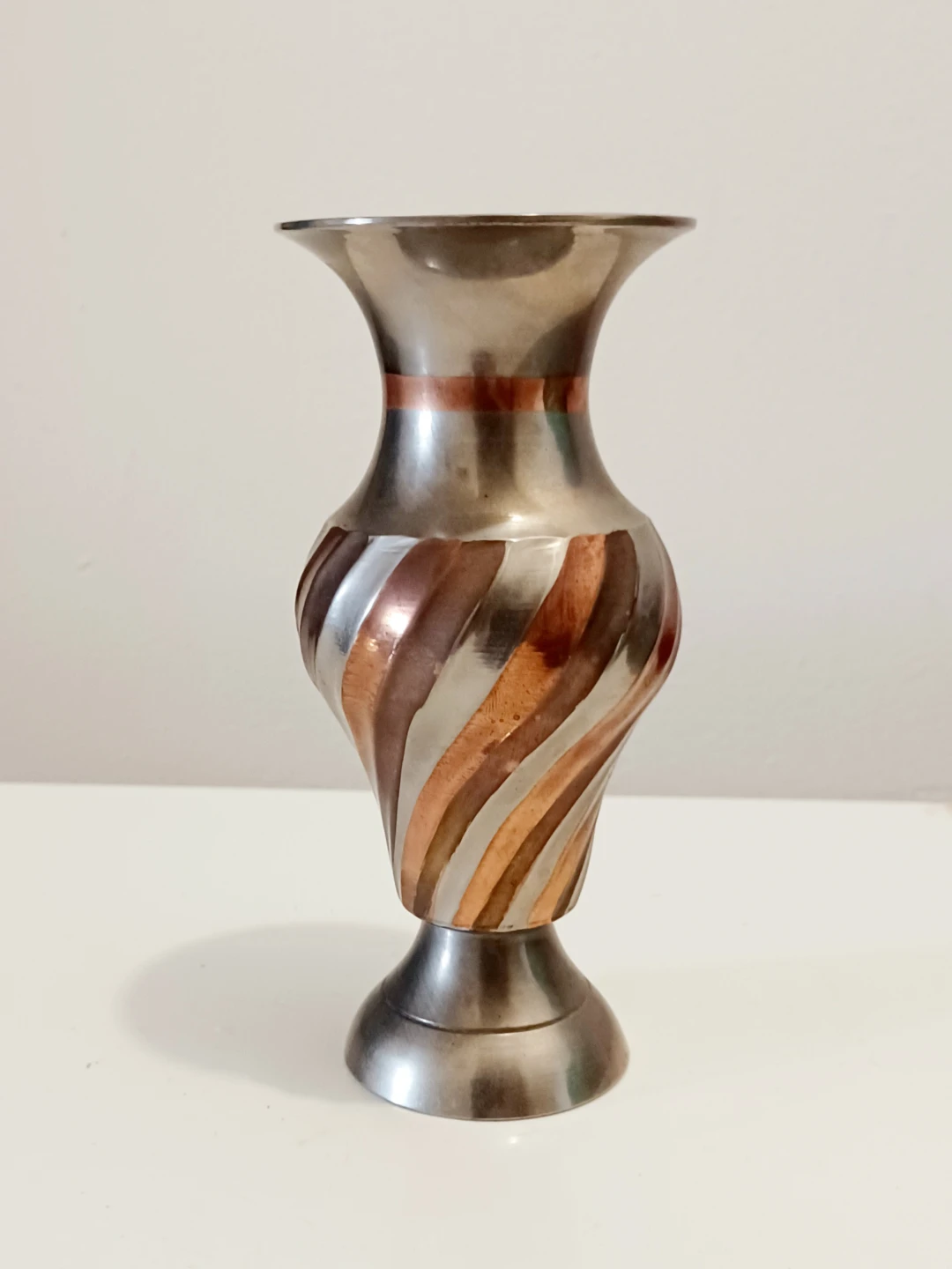 Vtg Commodore Handmade Solid Brass Vase