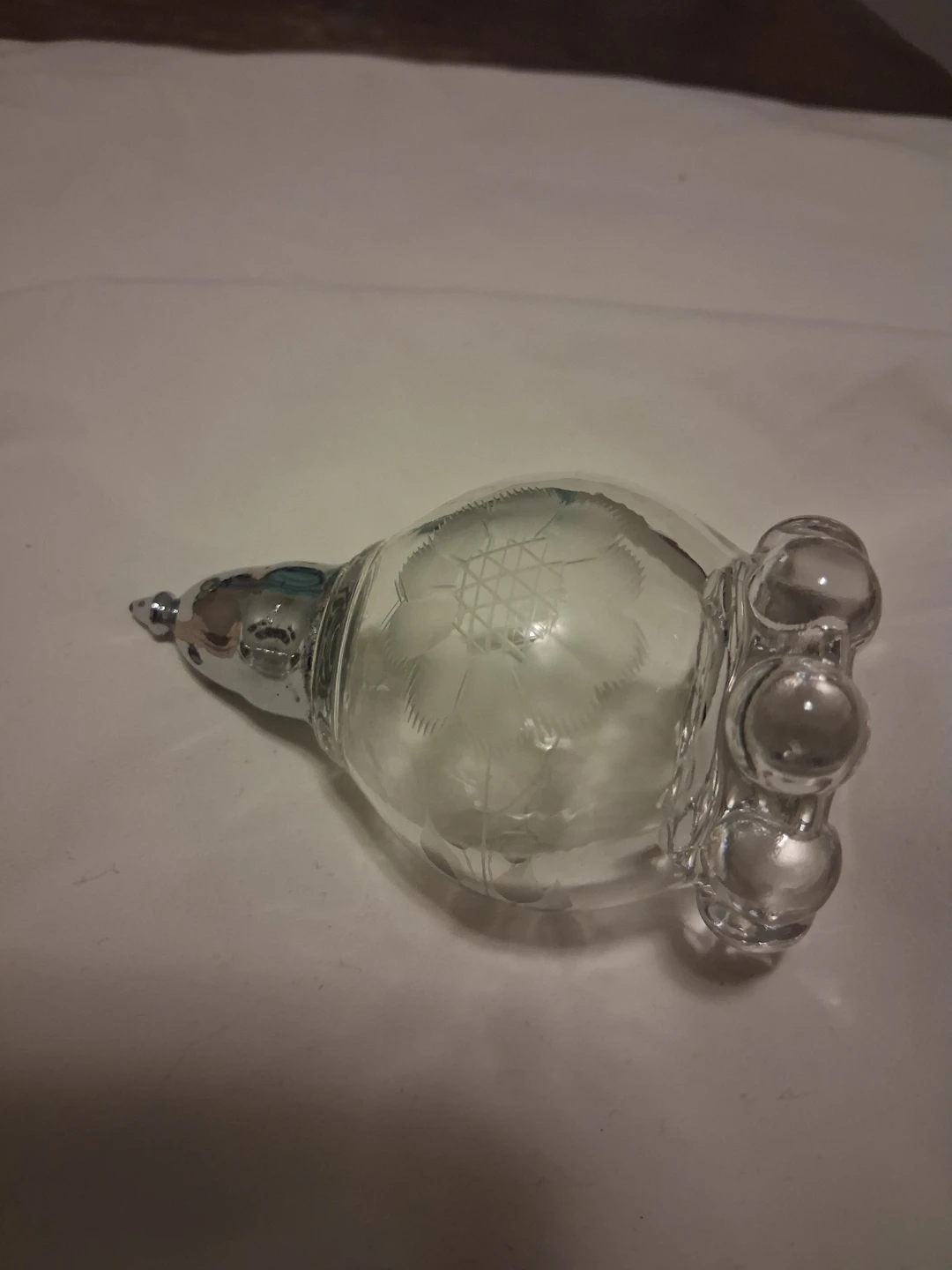 Glass Salt and Pepper Shakers with Floral Etching - photo 3