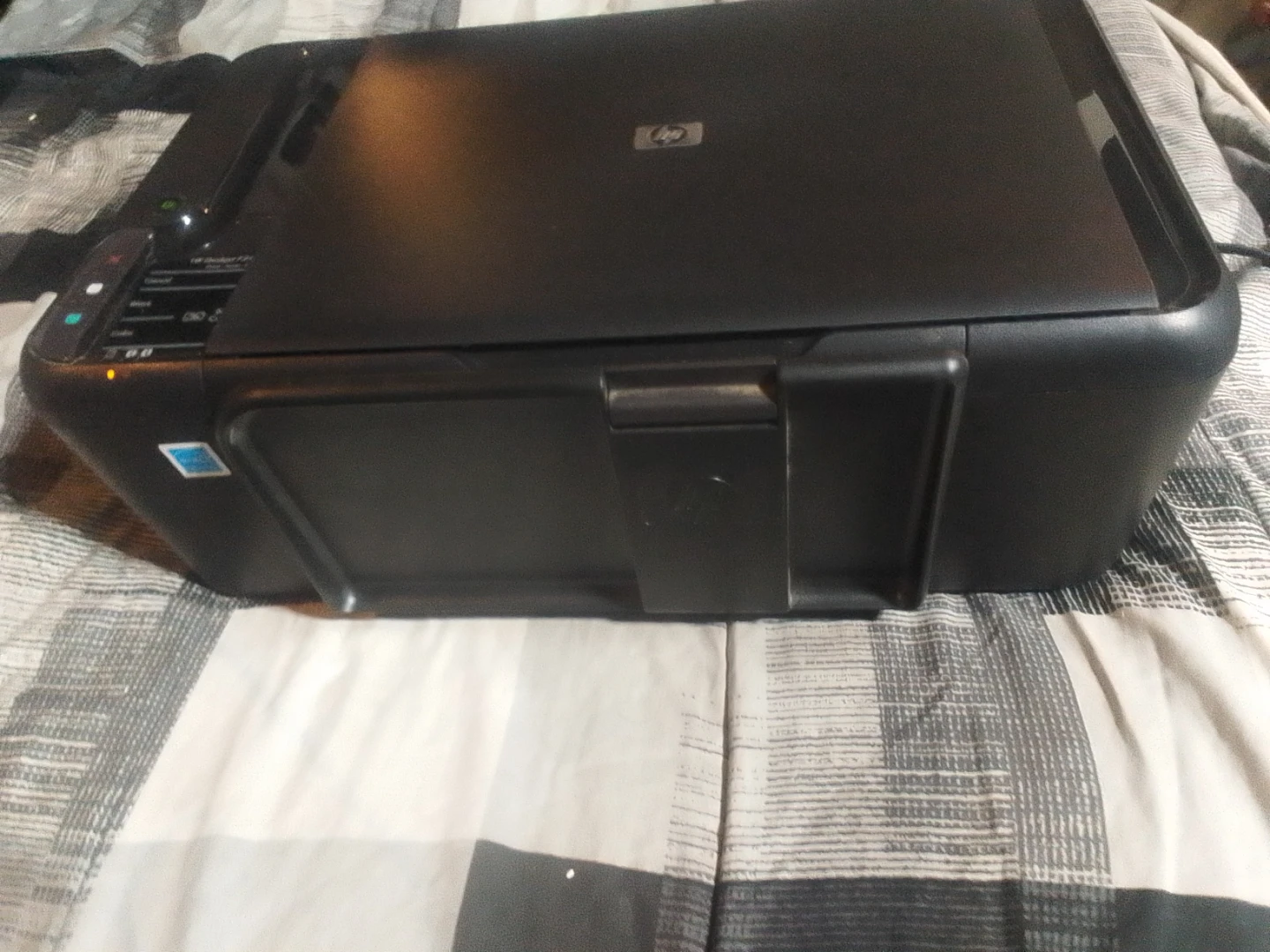HP Deskjet F2480 All-in-One Printer - photo 4