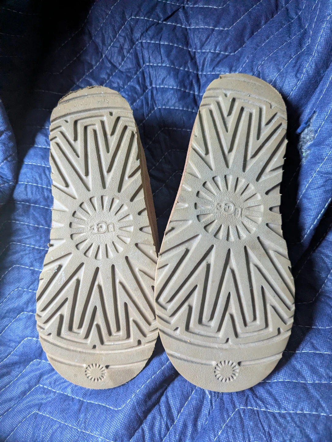 UGG Australia Chestnut Slipper Boots 2 diff pairs - photo 2