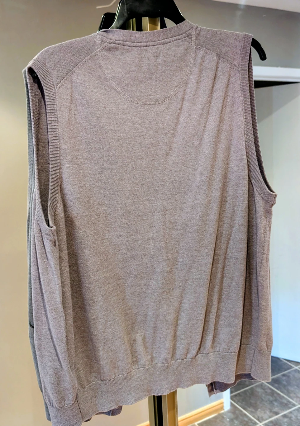 Haggar Men's Sleeveless V-Neck Sweater Vest Size L - photo 3
