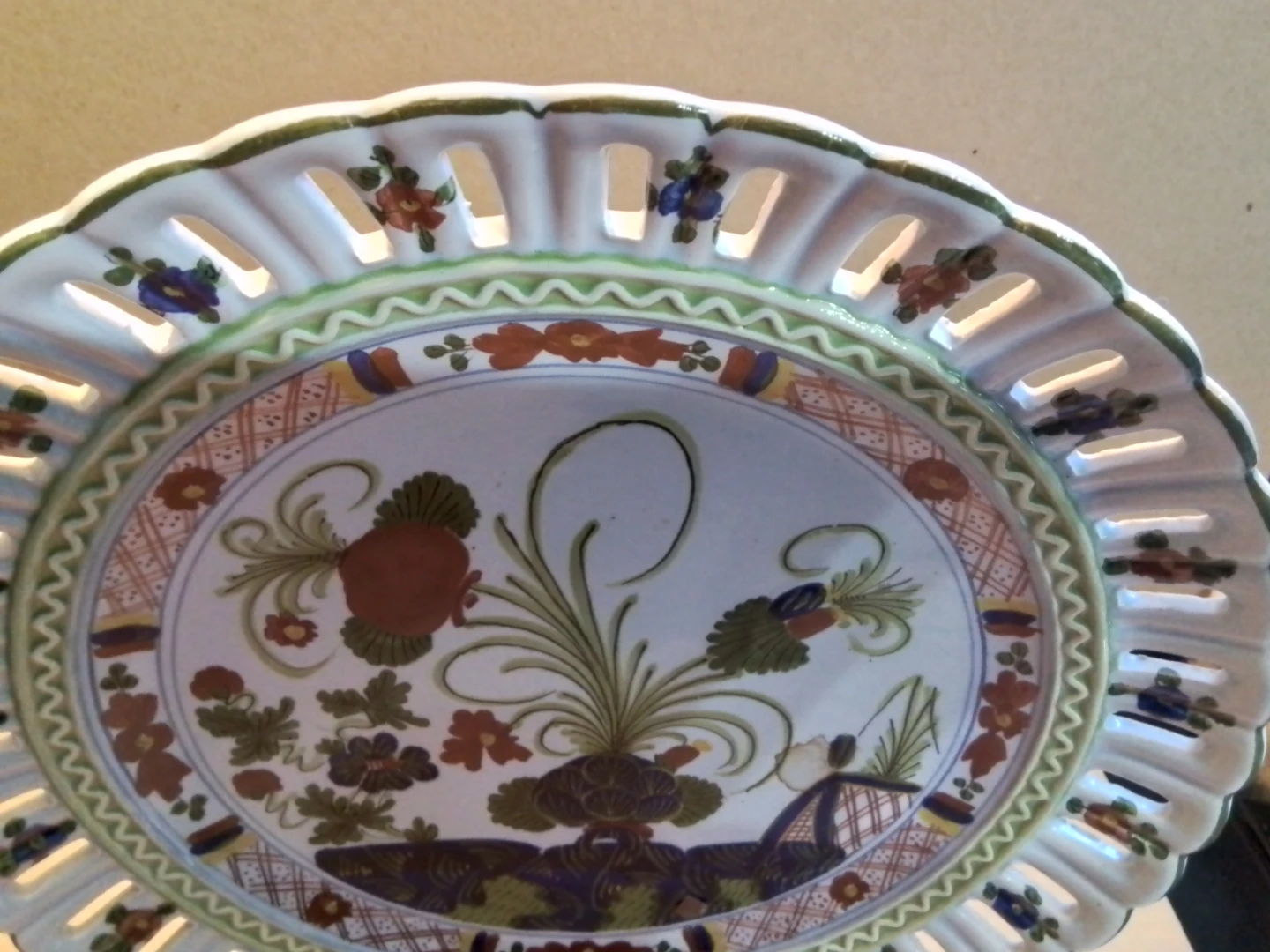 Vintage Hand Painted by L. Ricciardelli Italian Majolica - photo 4