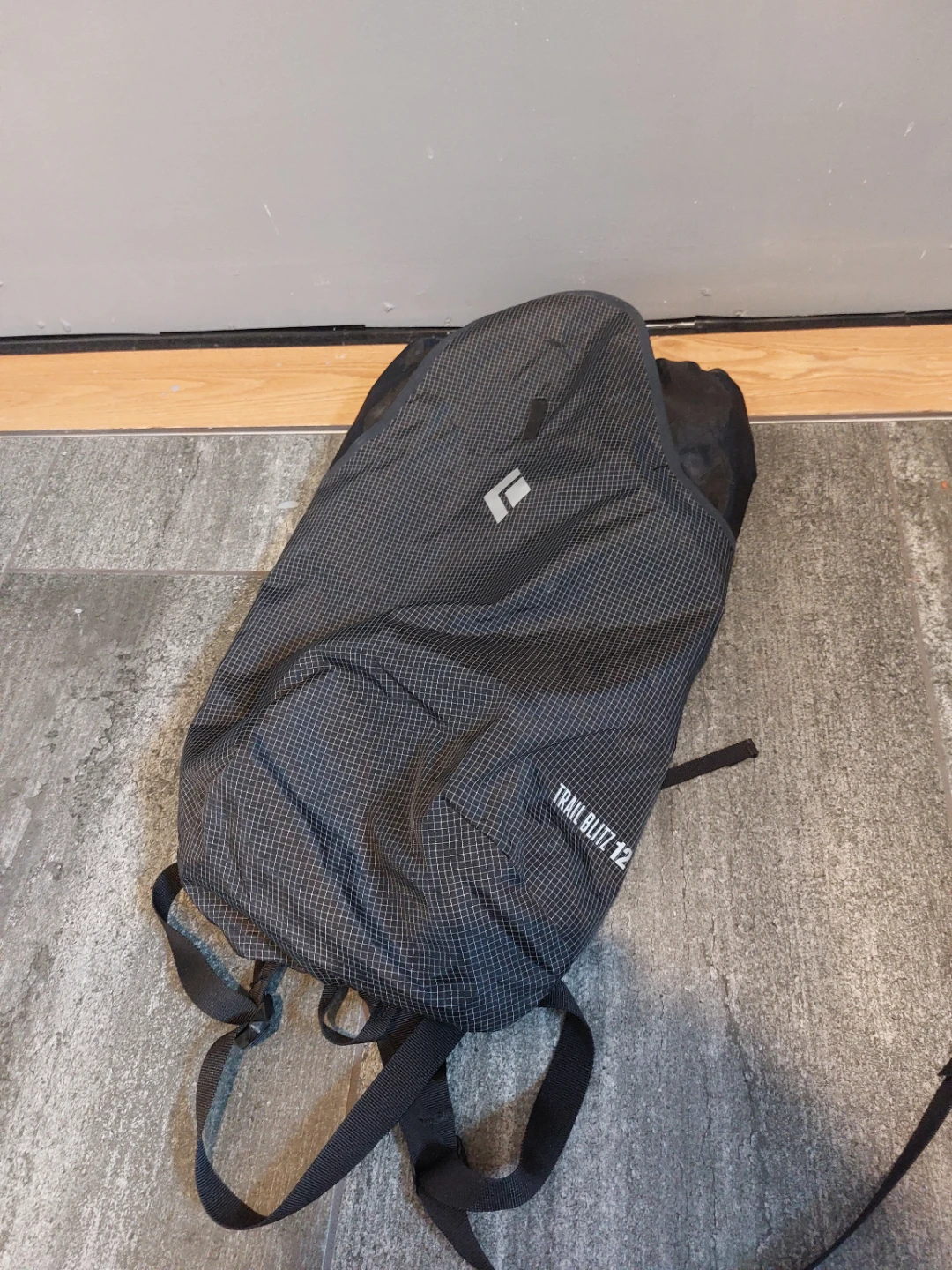 Black Diamond Trail Blitz 12 Backpack - photo 2