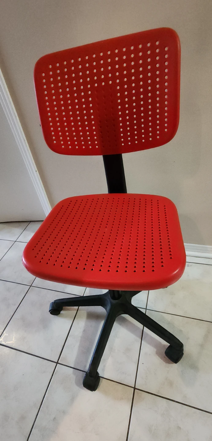 Red Swivel Office Chair