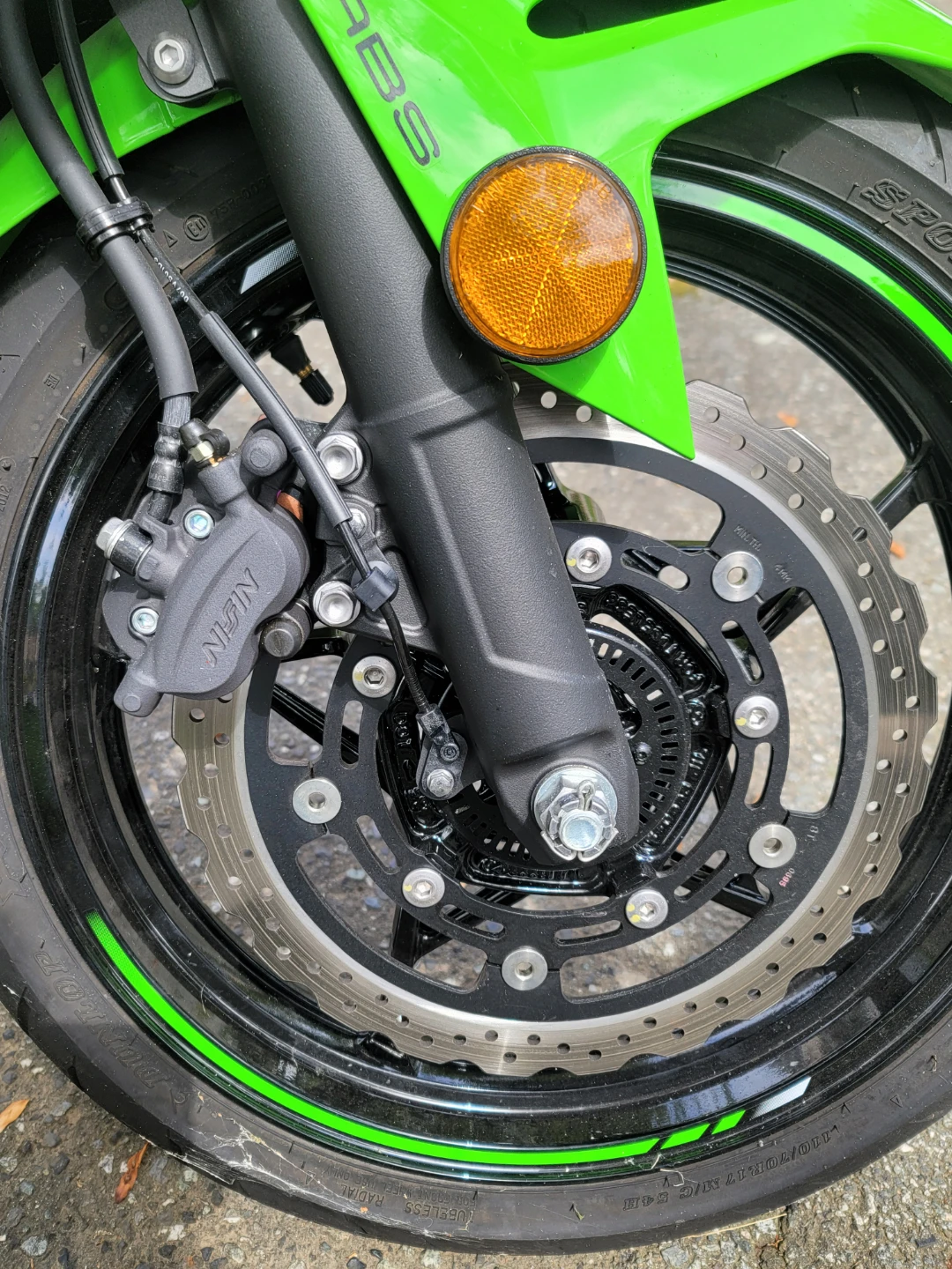Kawasaki Ninja 400 Motorcycle Race Team Edition - photo 3