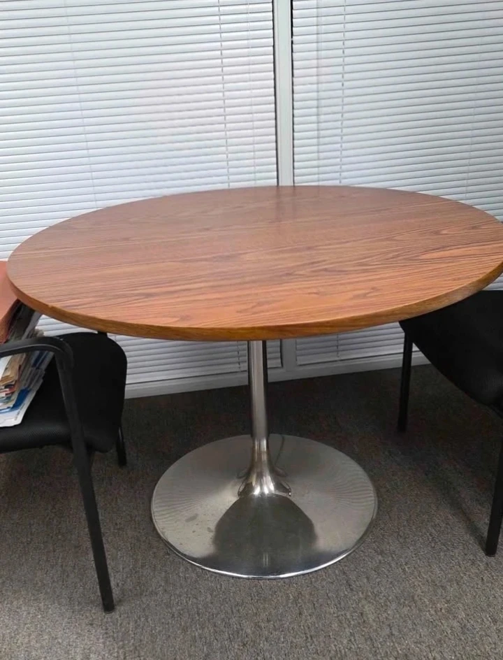 Round Oak Wood Table