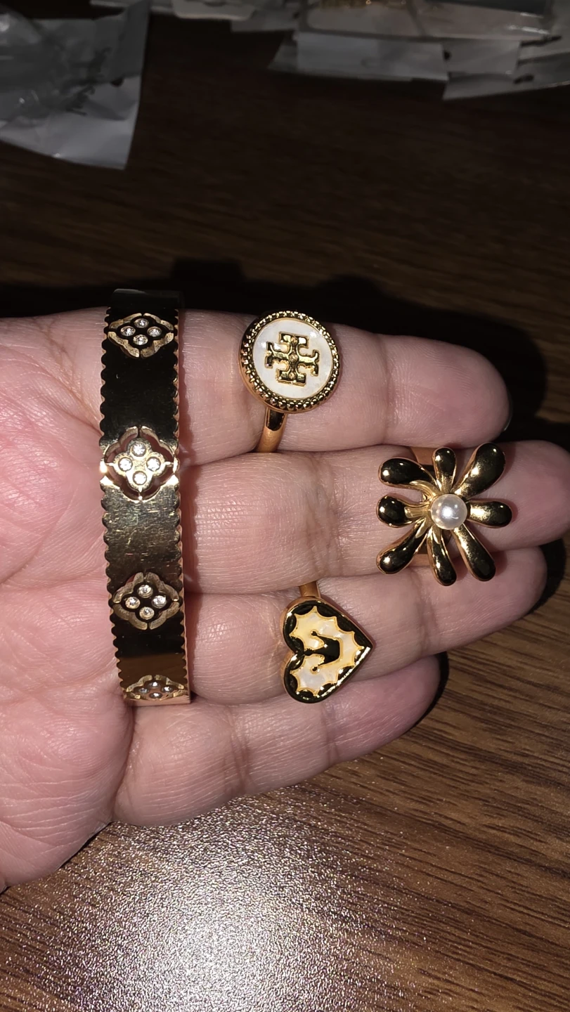 Gold Tone Fashion Jewelry Set - Bangles and Rings - photo 5