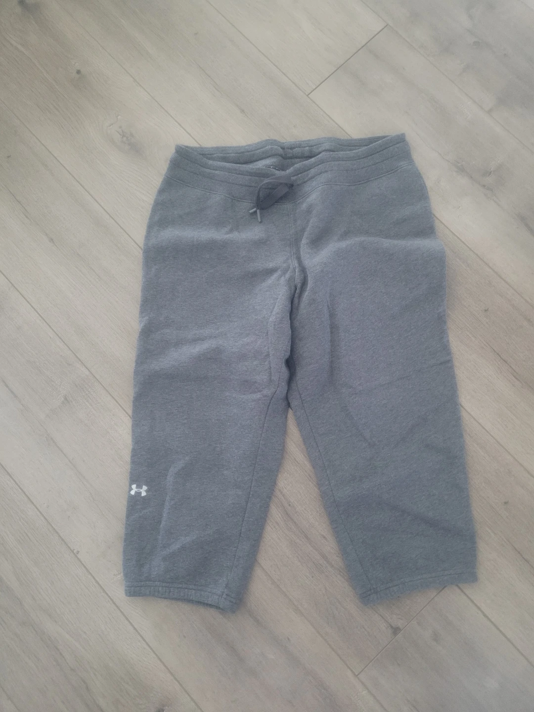 Under Armour Grey Athletic Capris