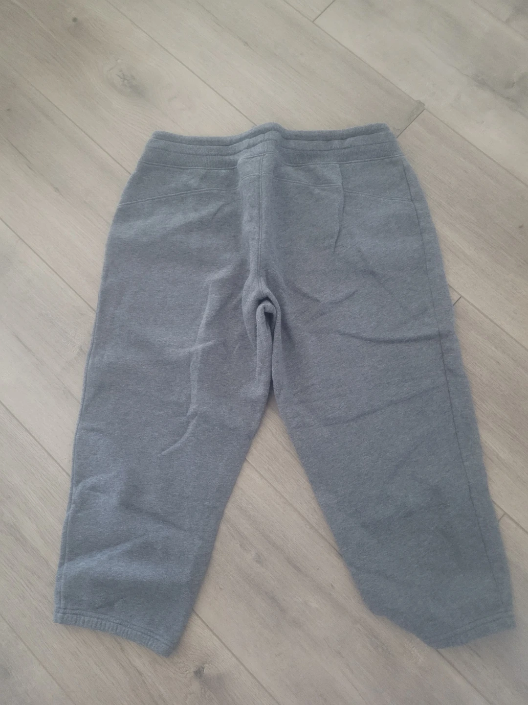 Under Armour Grey Athletic Capris - photo 2