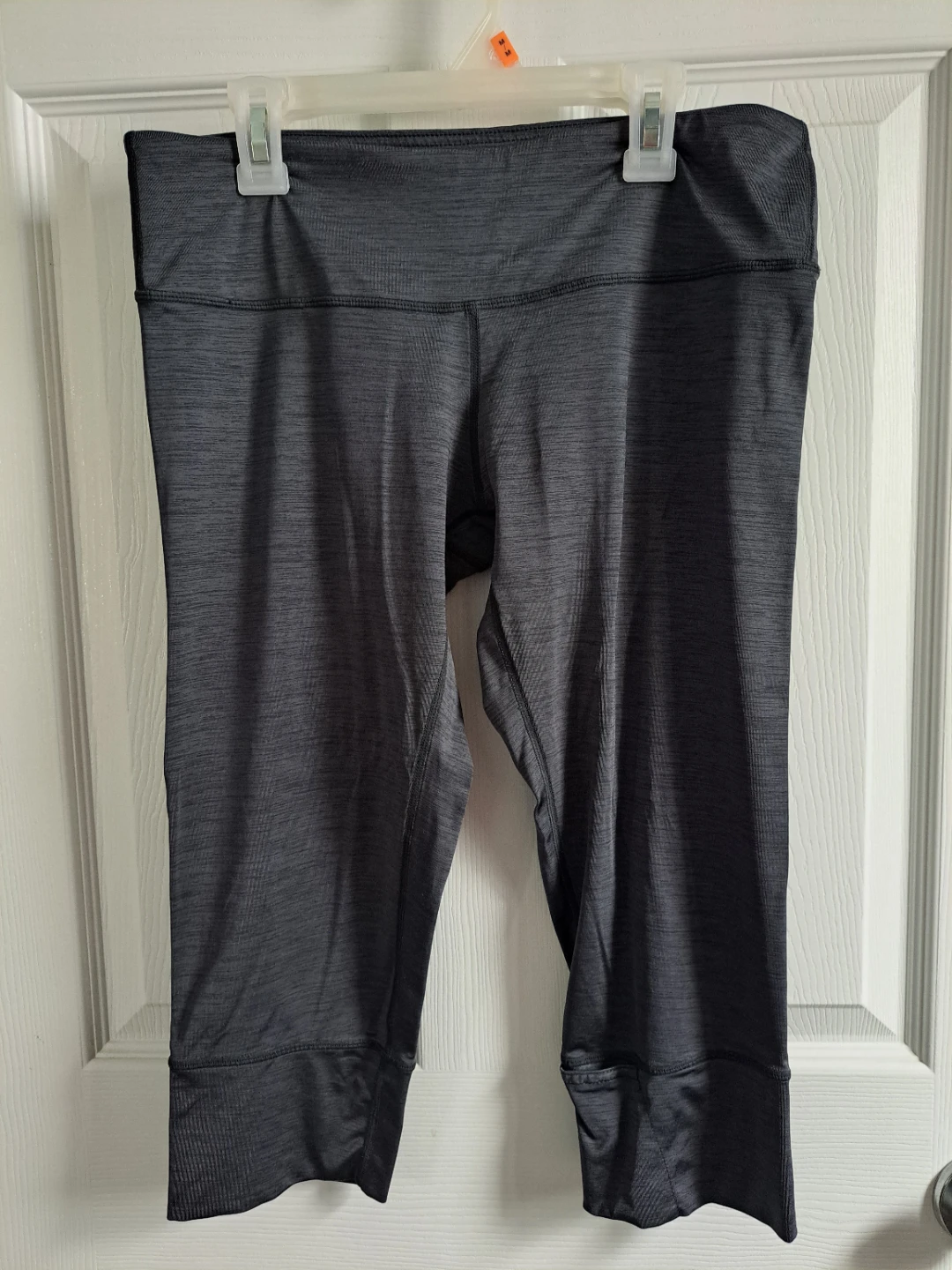 Lululemon Athletica Grey/Blue Crops 🌱