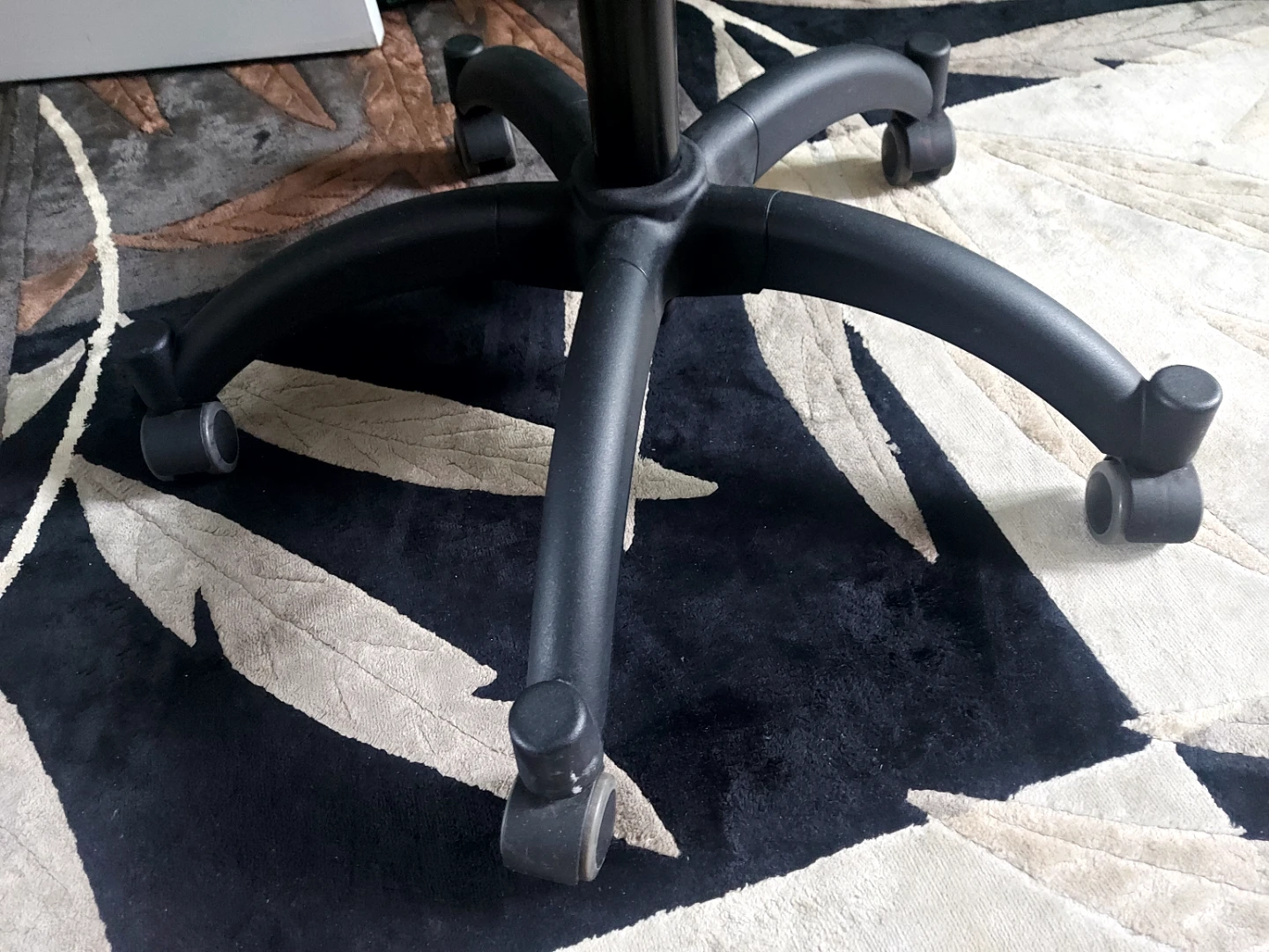 Office Chair - photo 2