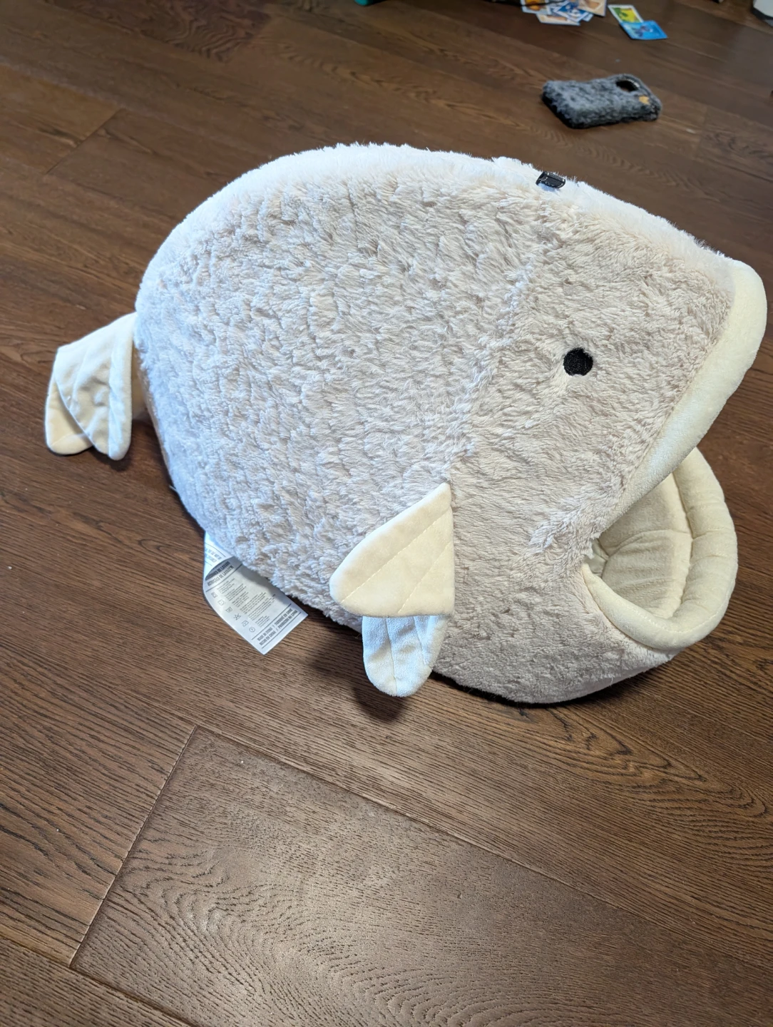 Plush Whale Pet Bed