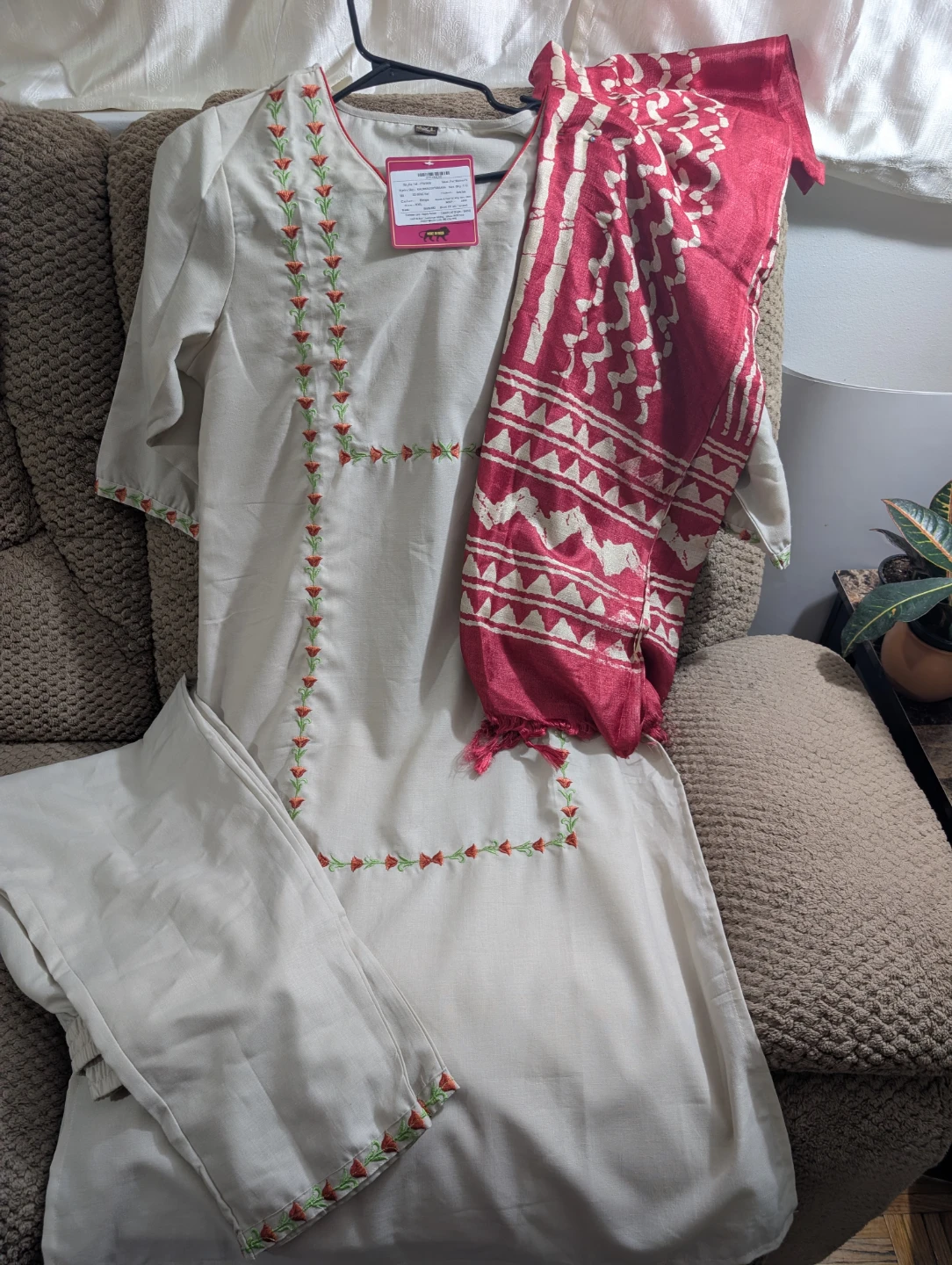 3 Piece Stylish Set with Thread Work - photo 2