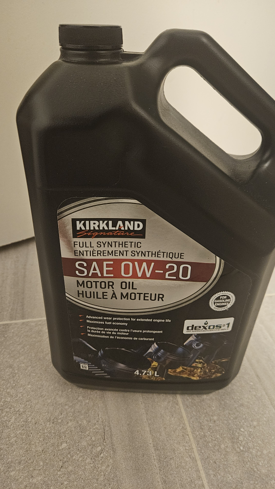 Kirkland Signature SAE 0W-20 Full Synthetic Motor Oil 4.73 L