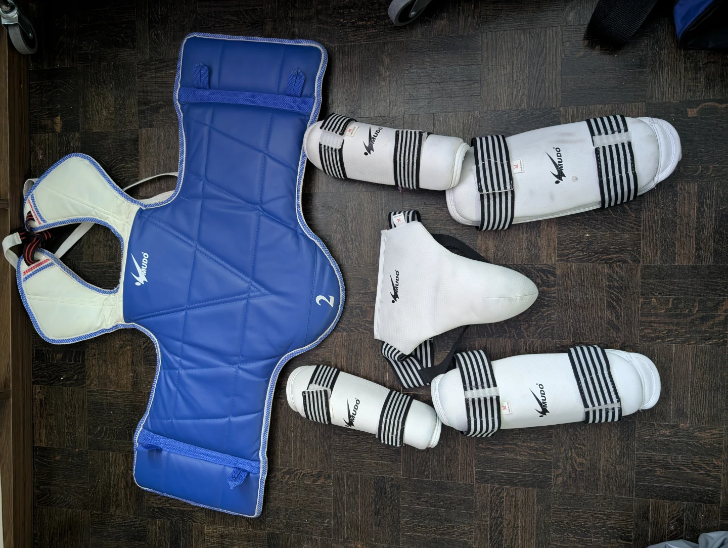 MUDO Taekwondo Chest Protector & Shin Guards Set - Size 2